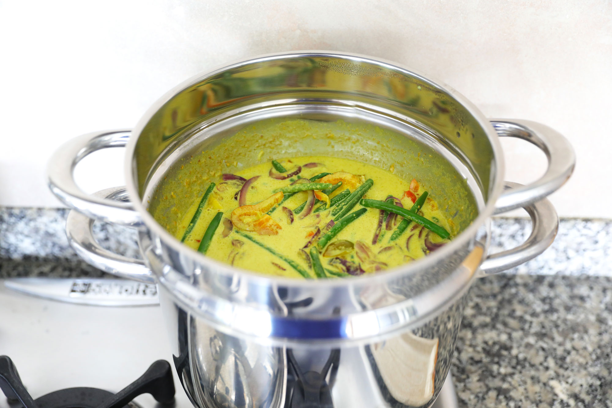 Curry vert de bananes plantain - Cookidoo® – la plateforme de recettes  officielle de Thermomix®
